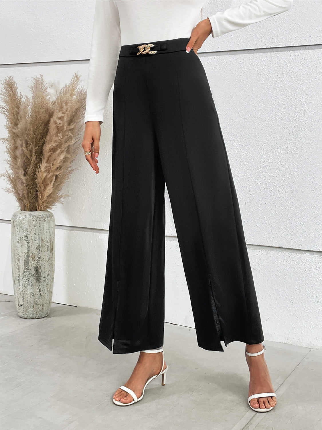 Chain Detail Slit Straight Pants - LACEDUPED