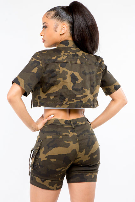 American Bazi Full Size Camouflage Short Sleeve Cropped Jacket - LACEDUPED